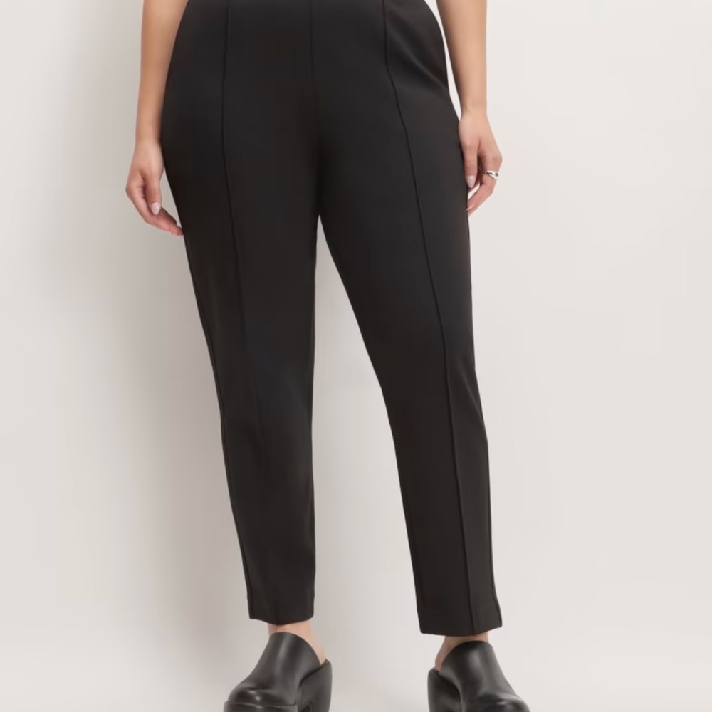 NWT Dream Pants size M in Black